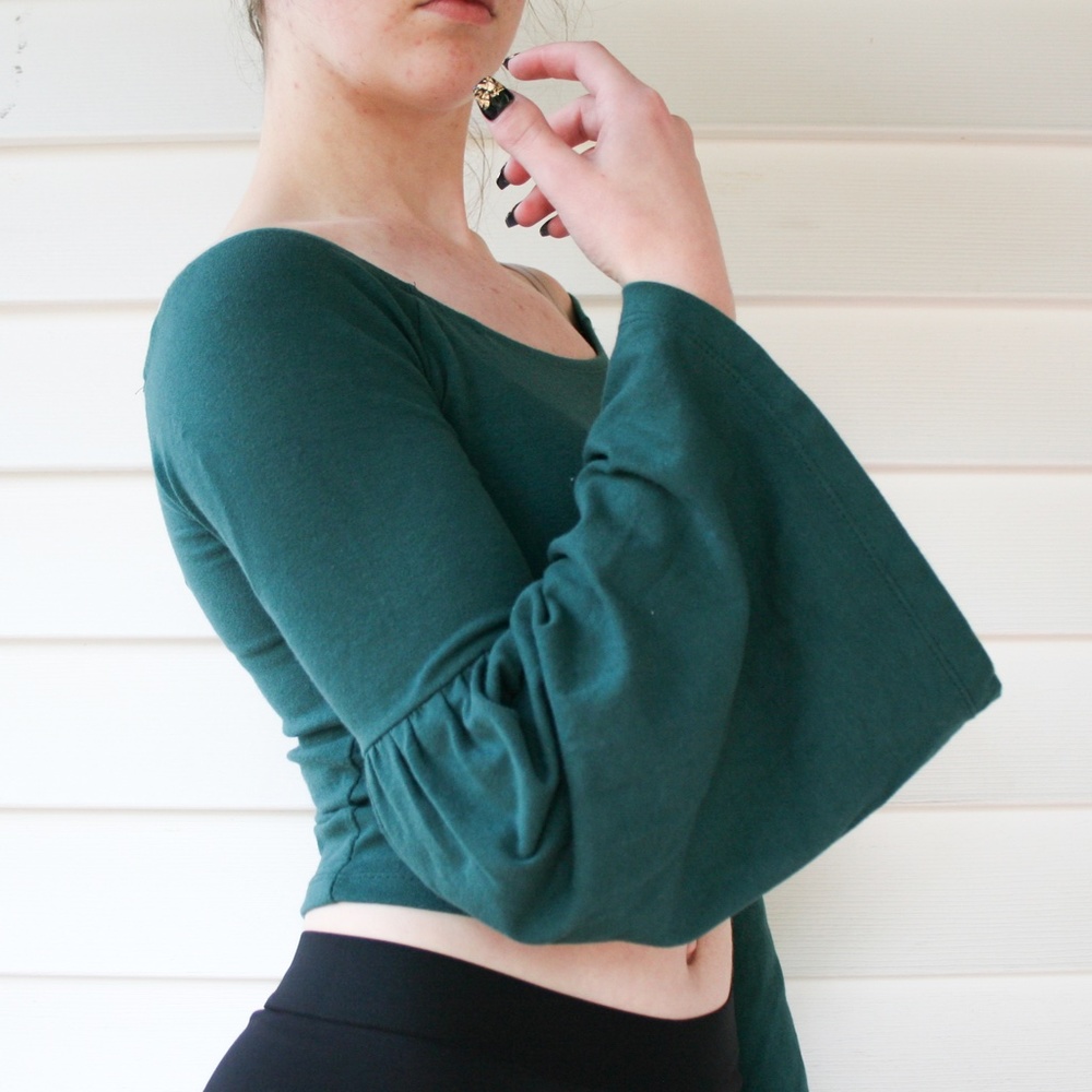 S Forest Green Bell Sleeve Crop Top